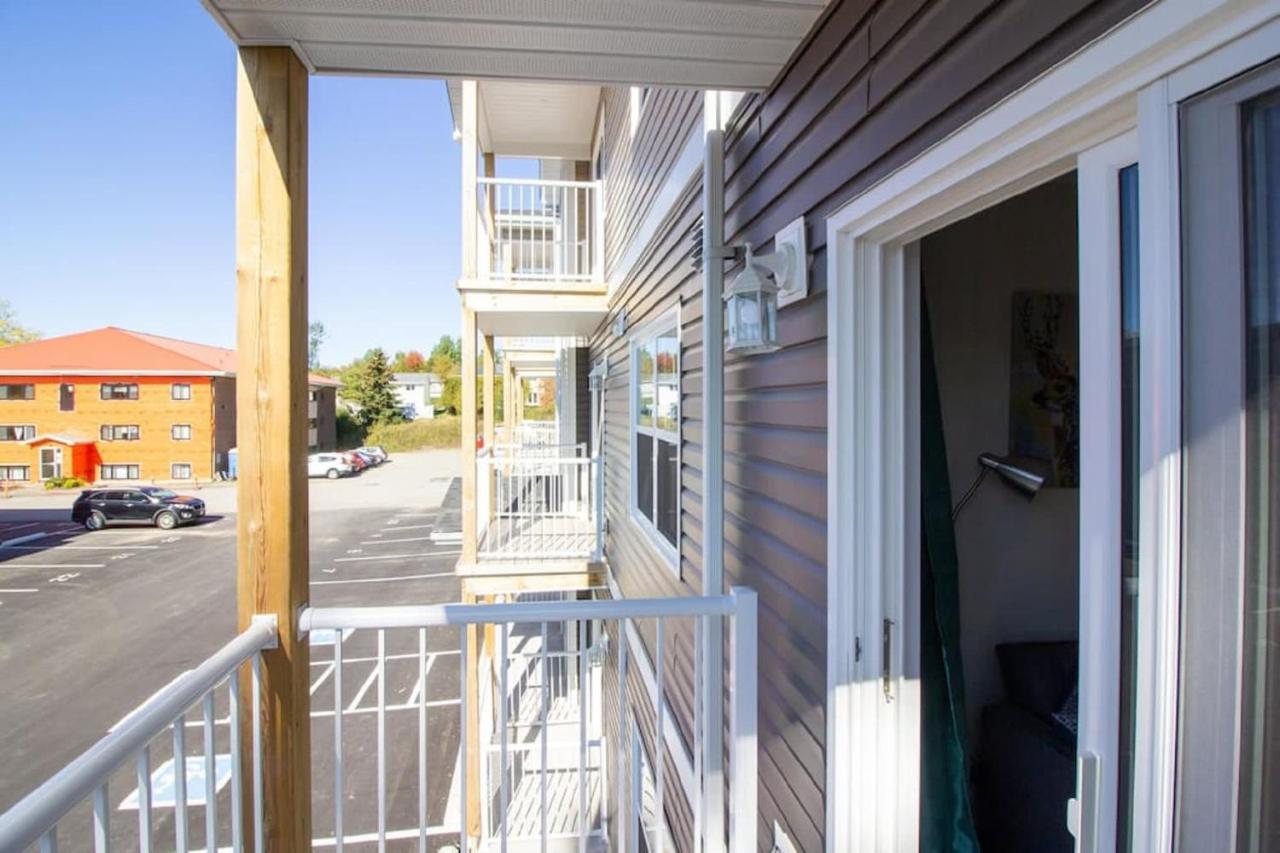 Newly Renovated Modern Condo Near Hospital, Unb Patio & Parking Coffee Saint John Zewnętrze zdjęcie