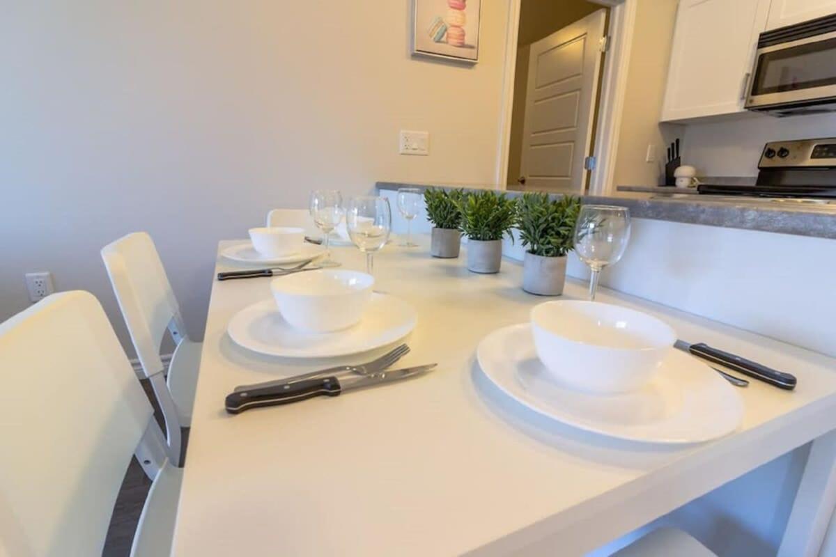 Newly Renovated Modern Condo Near Hospital, Unb Patio & Parking Coffee Saint John Zewnętrze zdjęcie
